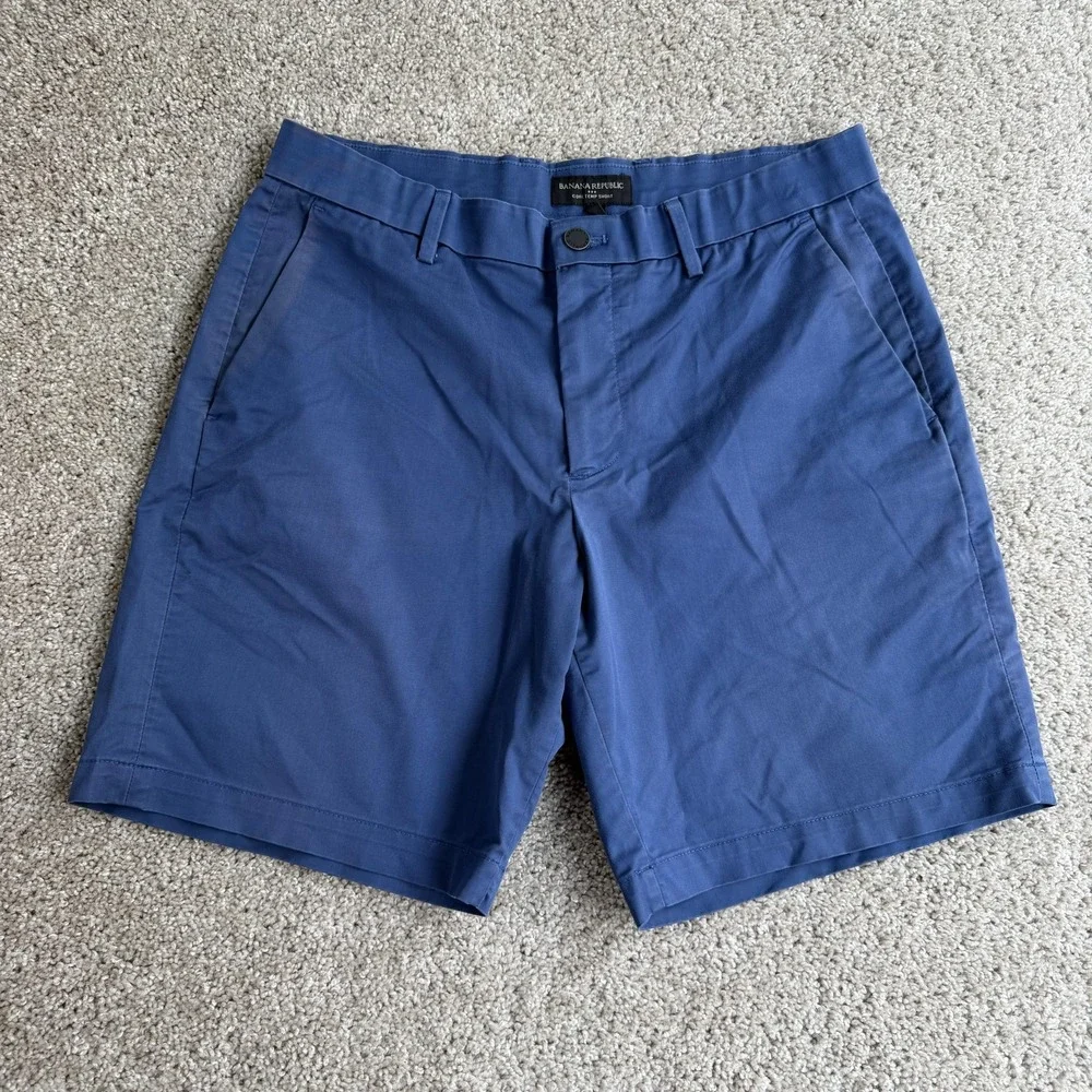 Banana Republic Chino Shorts Mens 34 Blue Core Temp Stretch 9 Inseam Summer